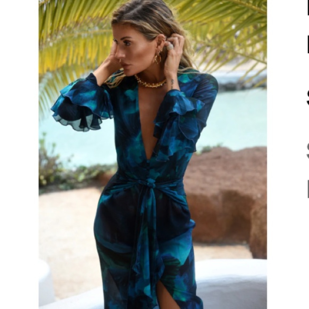 Elegant Blue and Green Dress